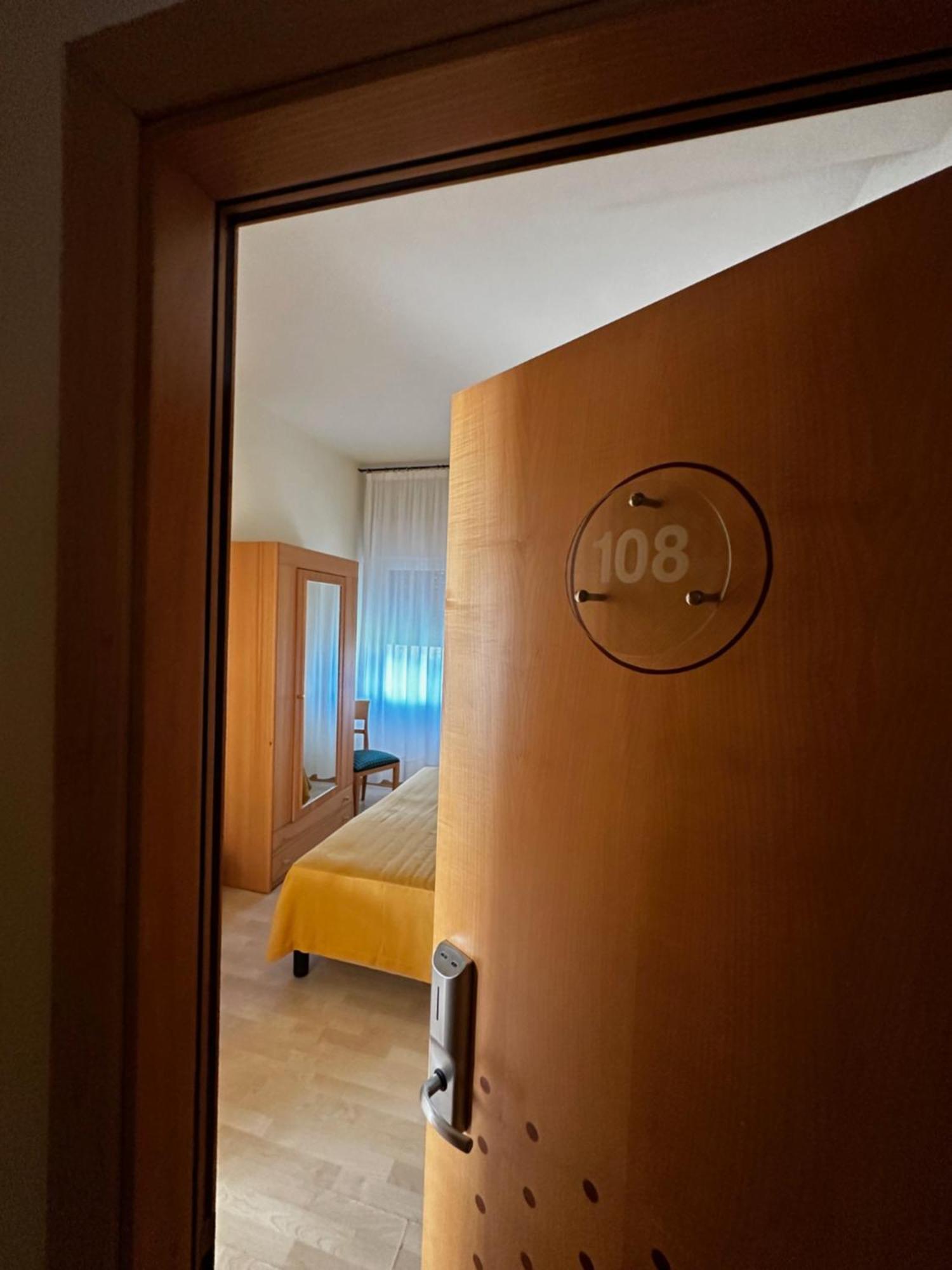 Hotel Ponte Molo Porto Tolle Bagian luar foto