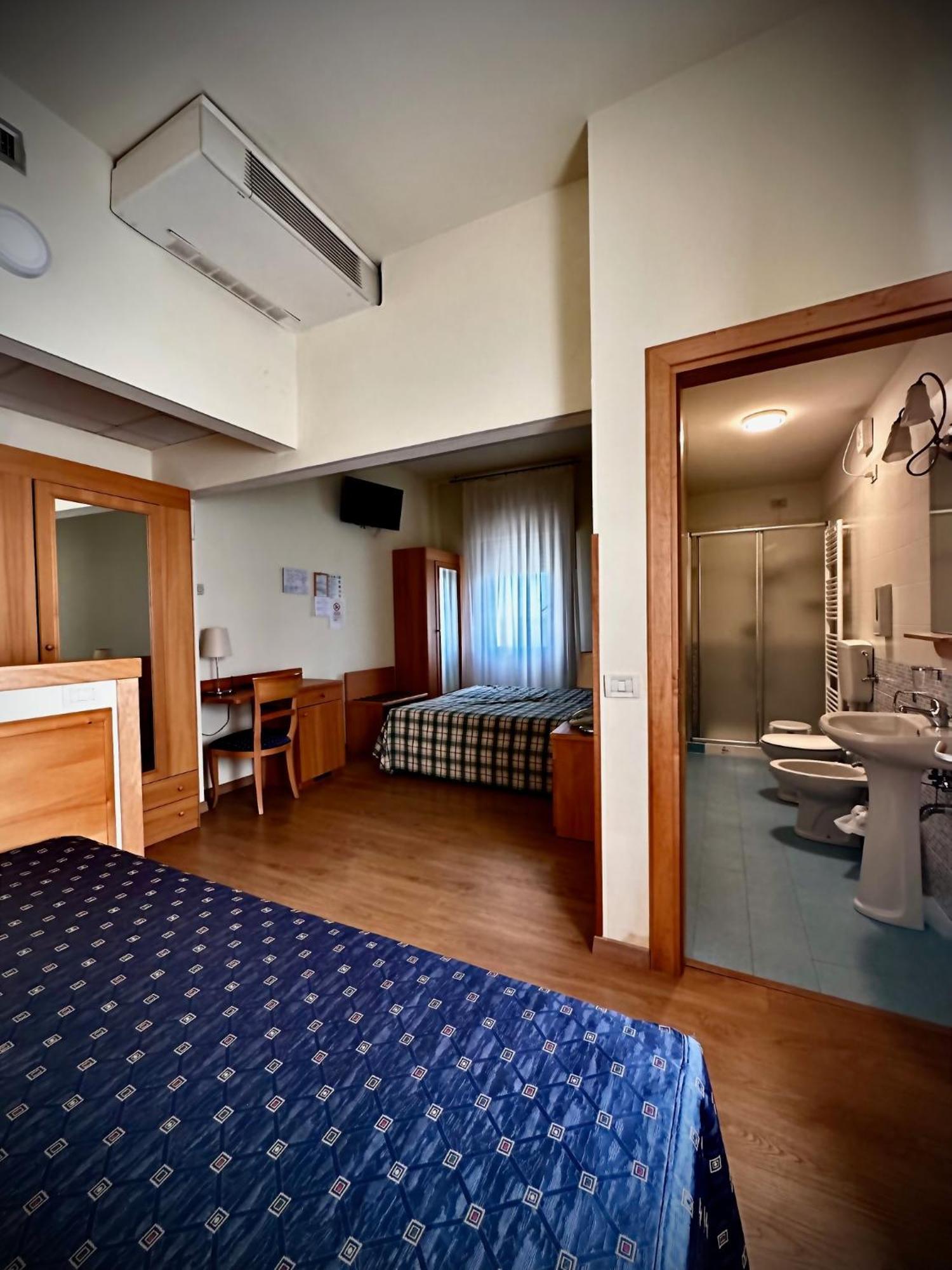 Hotel Ponte Molo Porto Tolle Bagian luar foto